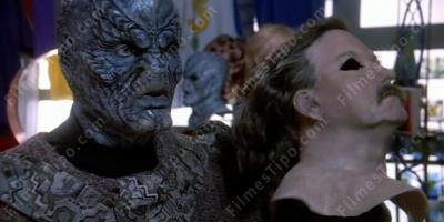 filmes sobre alienígena disfarçado de humano