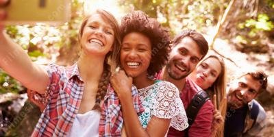 filmes sobre amigos reunidos